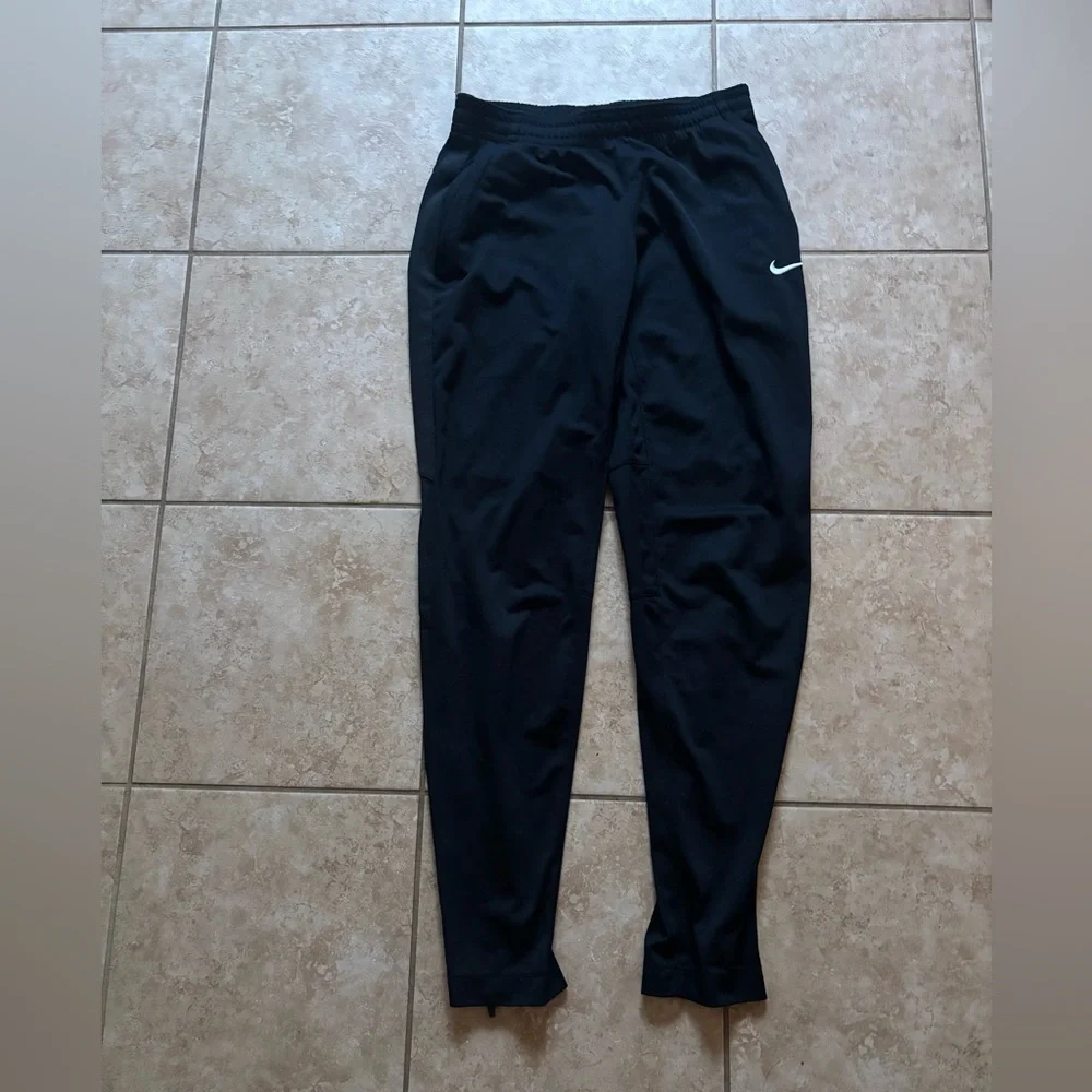 Gently Used Black Nike Dri Fit Jogger Athletic Pants - Picture 1 of 4